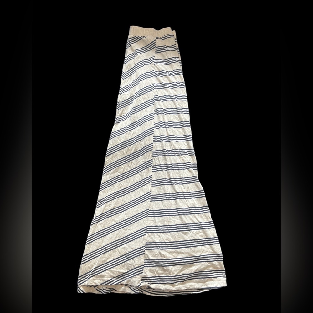 - 🦋2/$15 Size small tommy hilfiger skirt